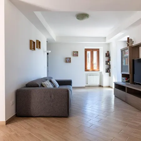 Casa Belvedere - Affitti Brevi Italia * Poggio Picenze
